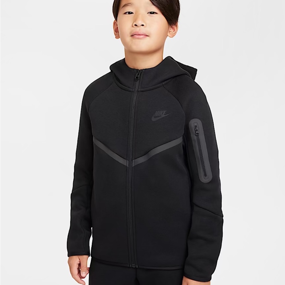 Nike Black Full-Zip Hoodie